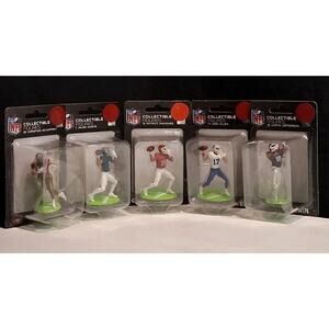 Lot of 5 NFL Figures #15 Mahomes #17 Allen #1 Hurts #23 McCaffrey #18 Jefferson